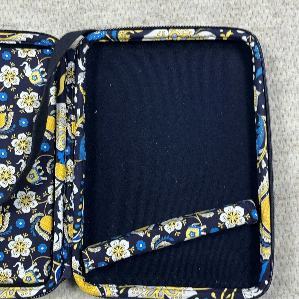 Vera‎ Bradley Ellie Blue Hard Shell Case Kindle iPad Tablet Crossbody w/ Strap